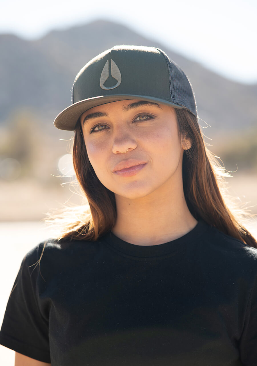Cappellino Trucker con Icona - Verde Oliva Scuro