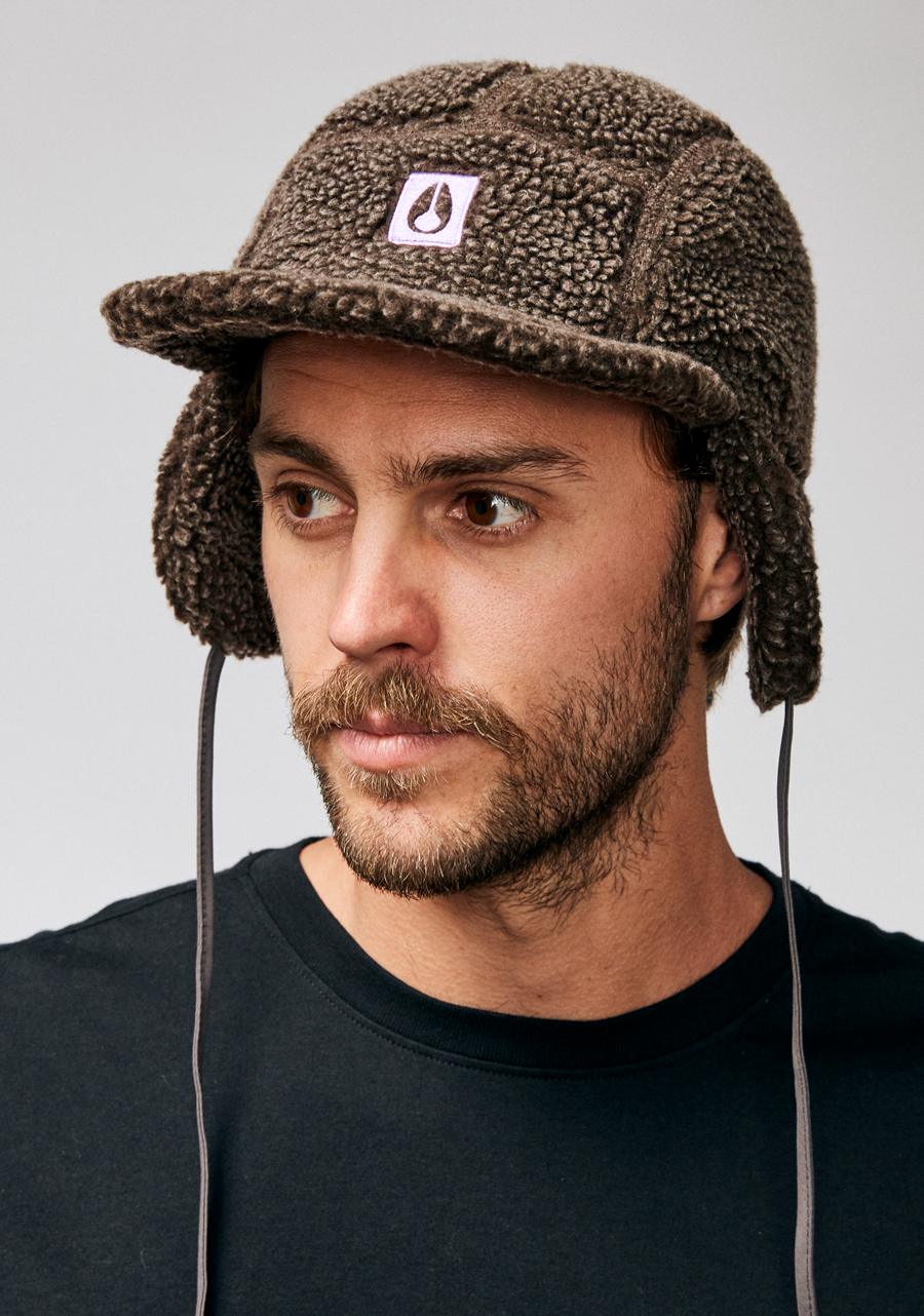 
Babs Earflap Cap - Carbone View 3